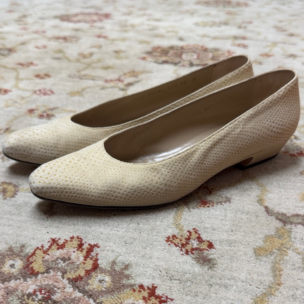 Salvatore Ferragamo Glass style shoe - Picture 3 of 10